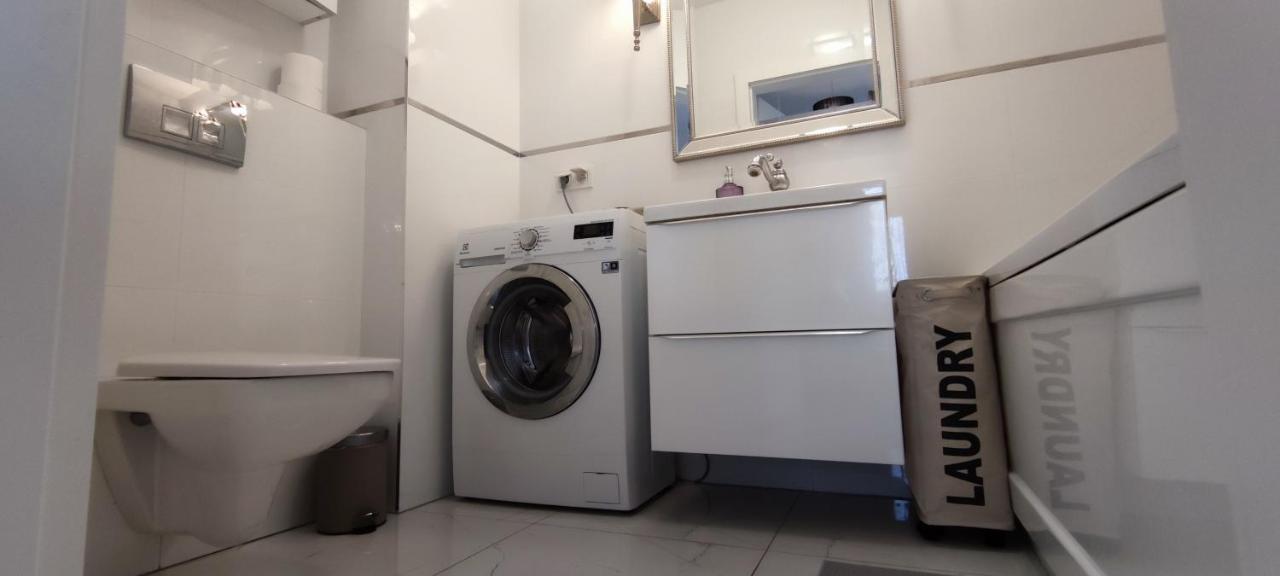 Labo Apartment Fort Wola وارسو المظهر الخارجي الصورة