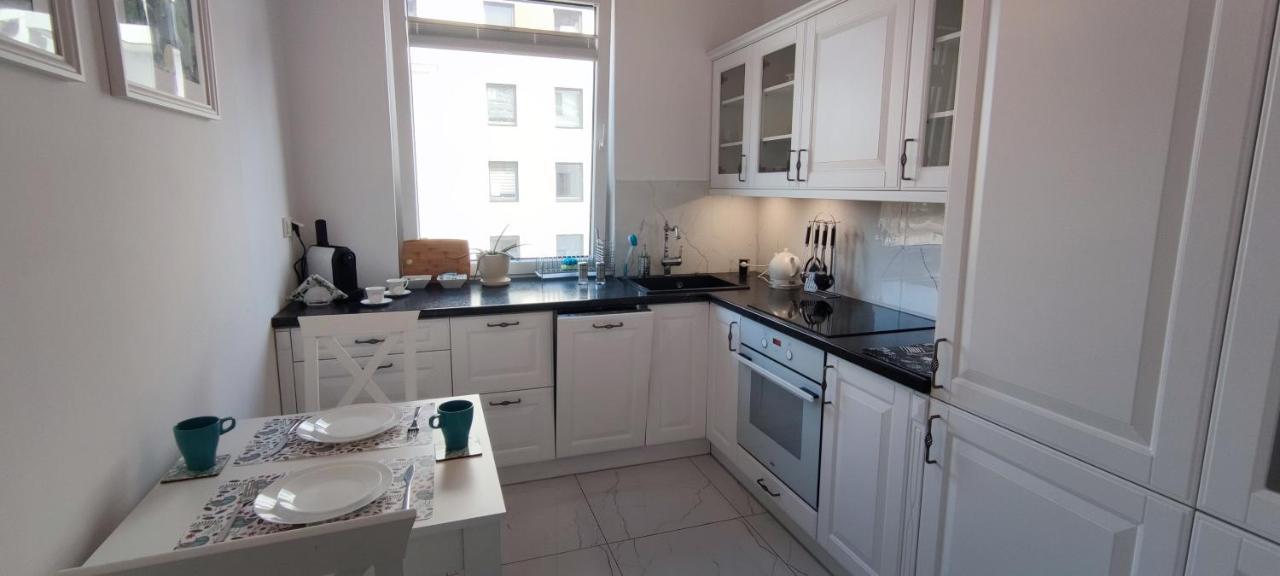 Labo Apartment Fort Wola وارسو المظهر الخارجي الصورة
